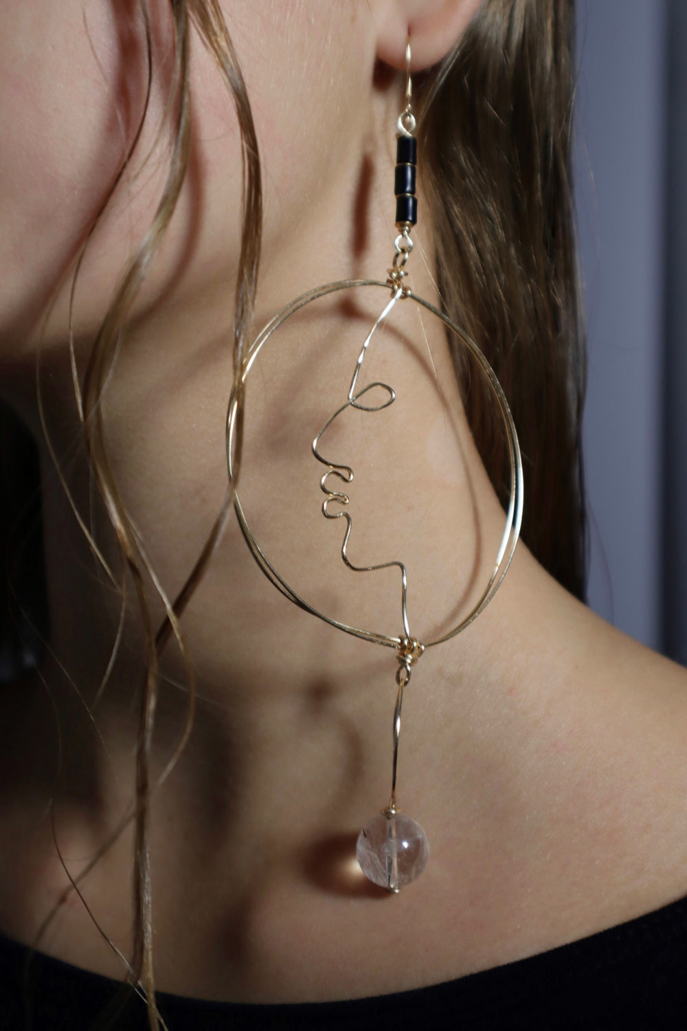 GOLD FILLED 14K CRYSTAL STONE MONO EARRING
