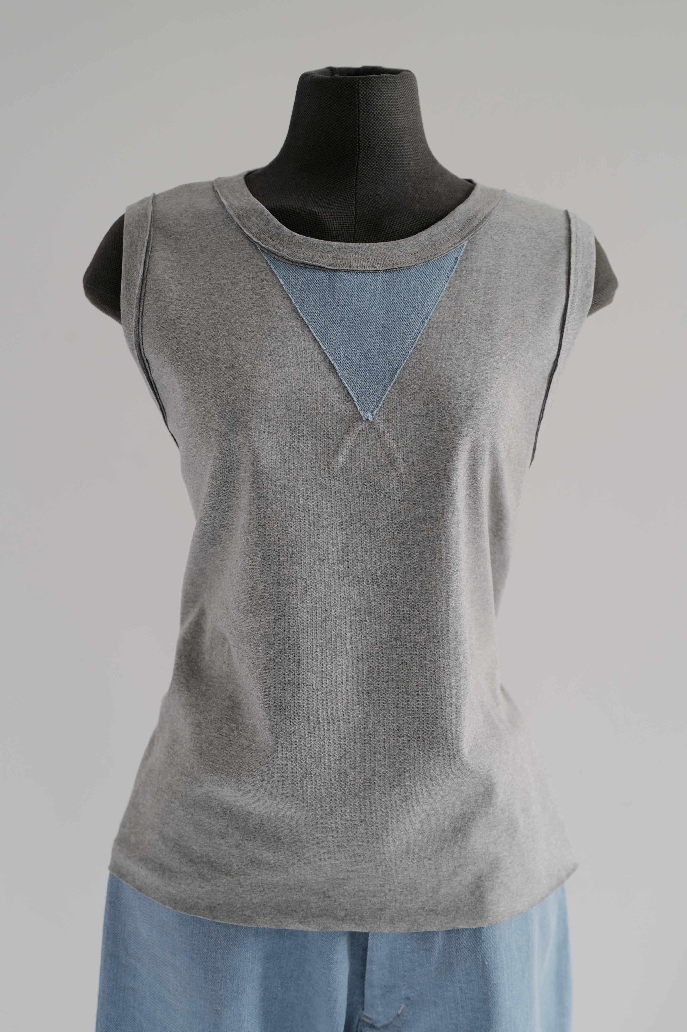 Organic Cotton Tank top SS26 TRIANGLE Relaxed silhouette