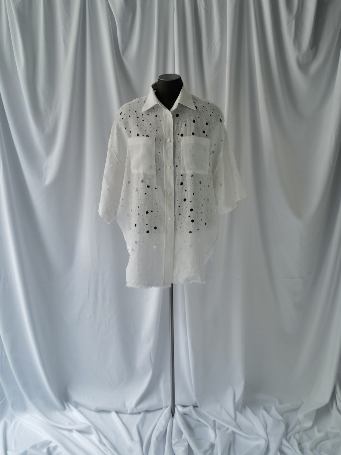 Linen Oversized Shirt THE HOLES SS25