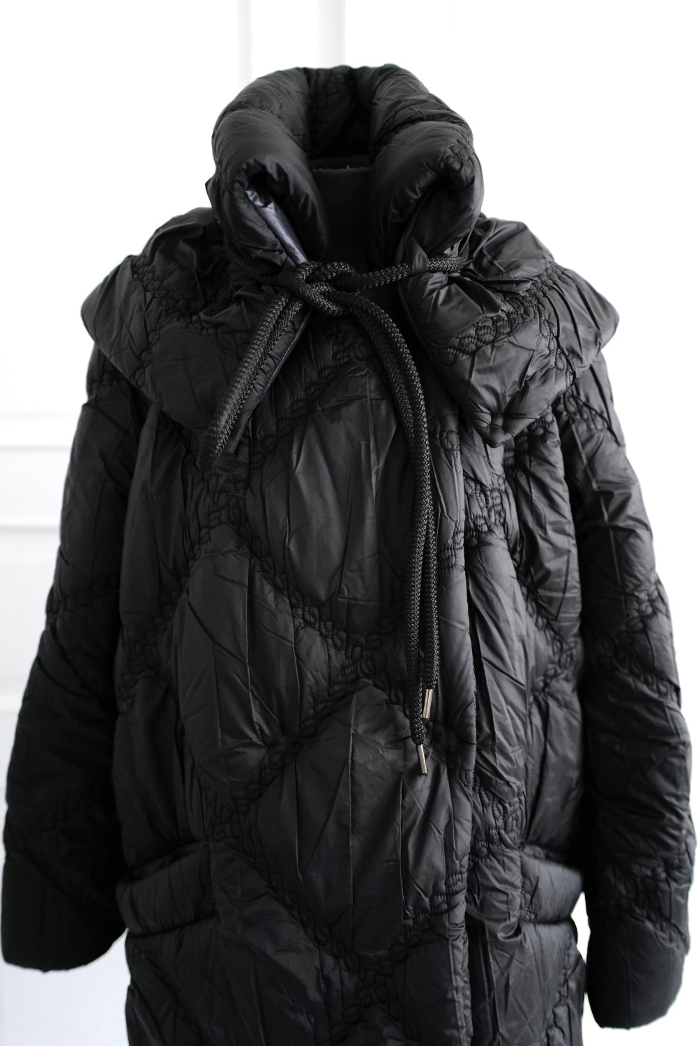 Reversible Long Padded Coat YUKI With Hooded Collar Pre-Fall 26