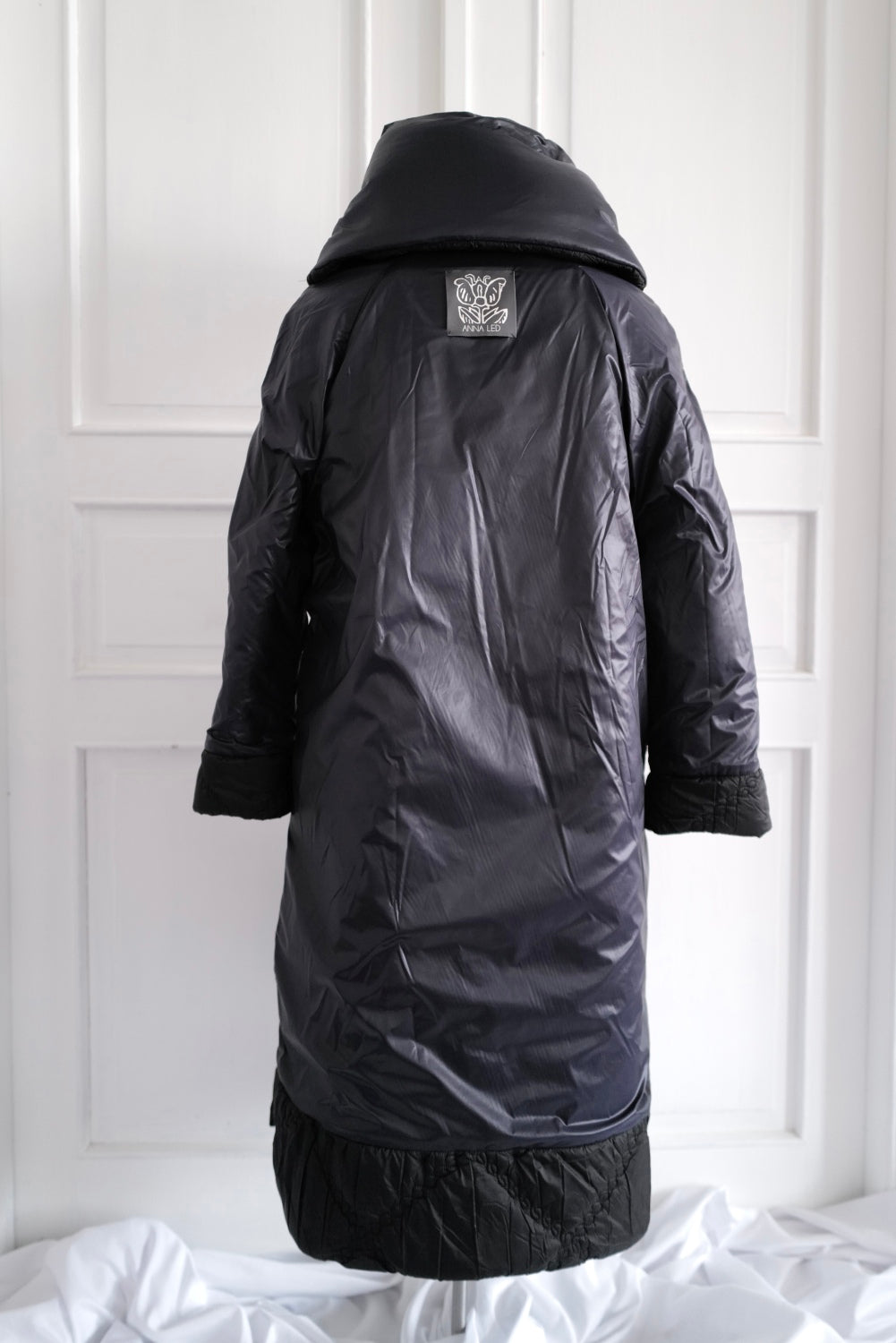 Reversible Long Padded Coat YUKI With Hooded Collar Pre-Fall 26