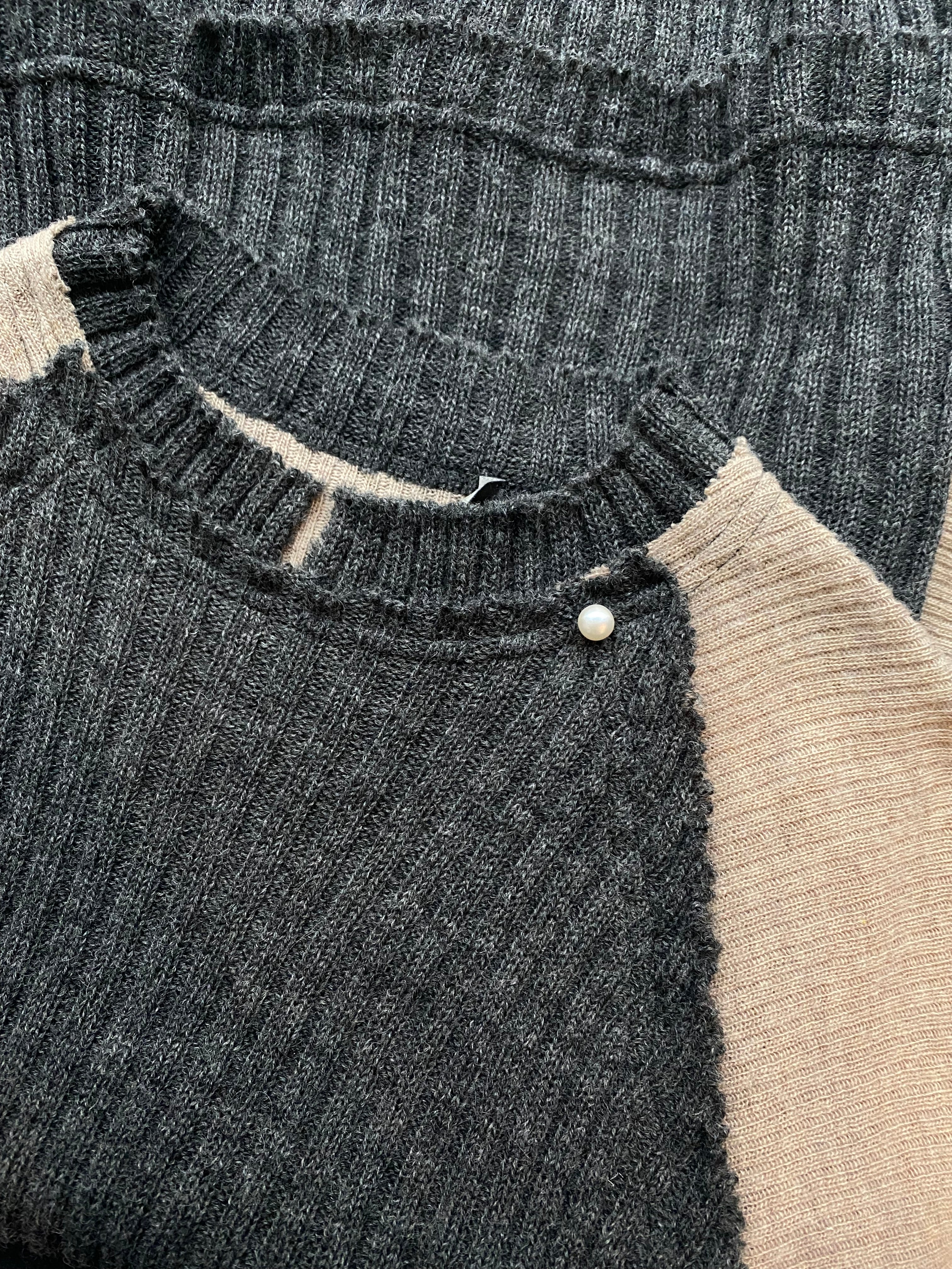 GREY TOP WITH BEIGE LONG SLEEVES (Last item)