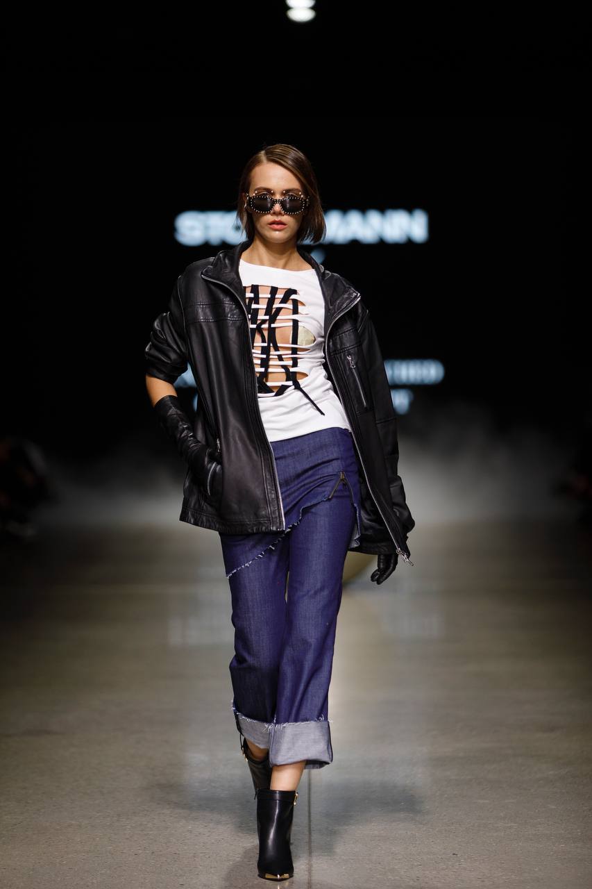 CAPRI JEANS VIVIEN SS/23