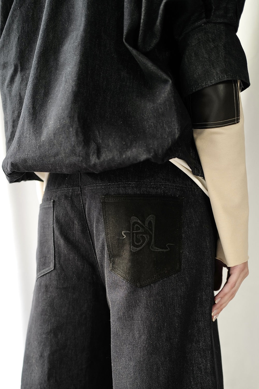 Raw Denim Wide-Leg Culotte Jeans AW25