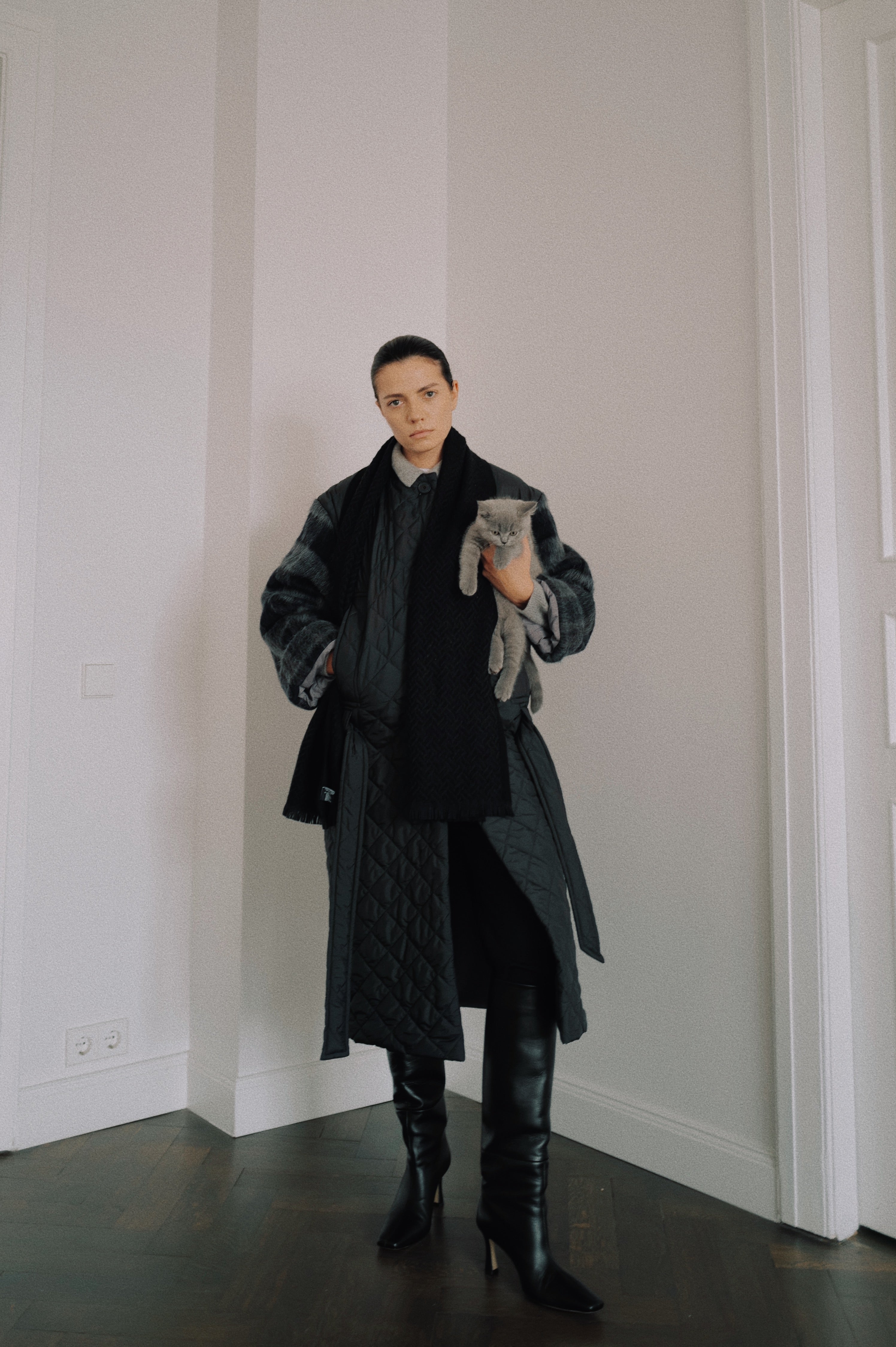 Quilted Coat With a Belt and Lama Wool Sleeves