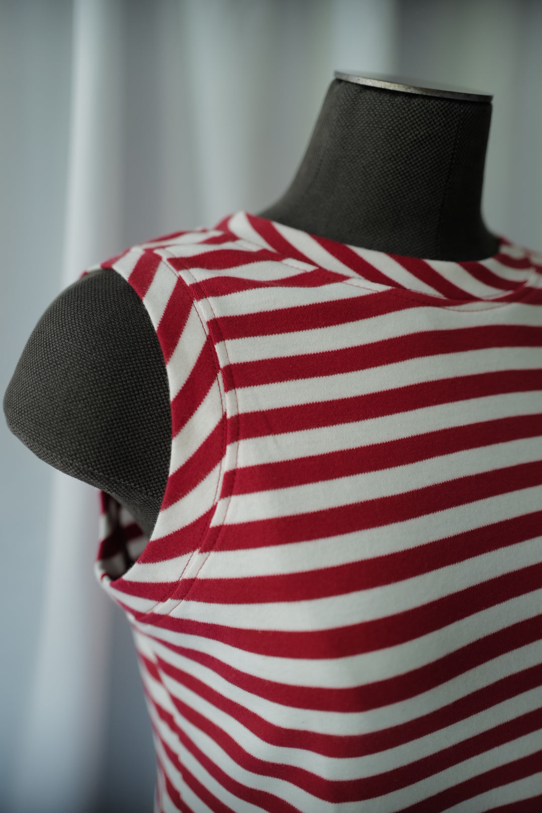 Organic Cotton Tank Top Asymmetric Sleeve