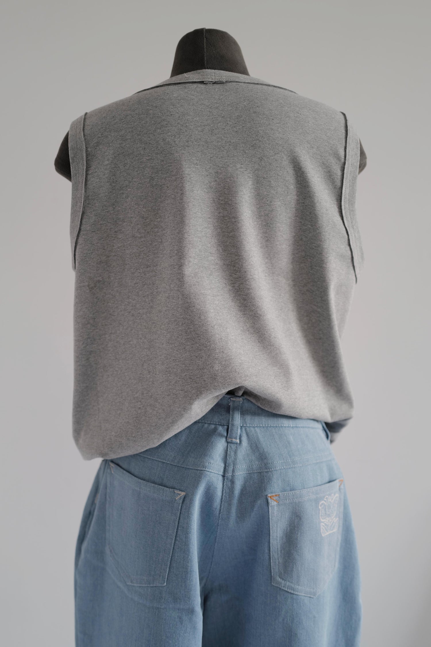 Organic Cotton Tank top SS26 TRIANGLE Relaxed silhouette