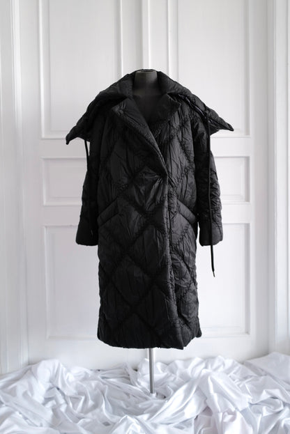 Reversible Long Padded Coat YUKI  With Hooded Collar  Pre-Fall  26