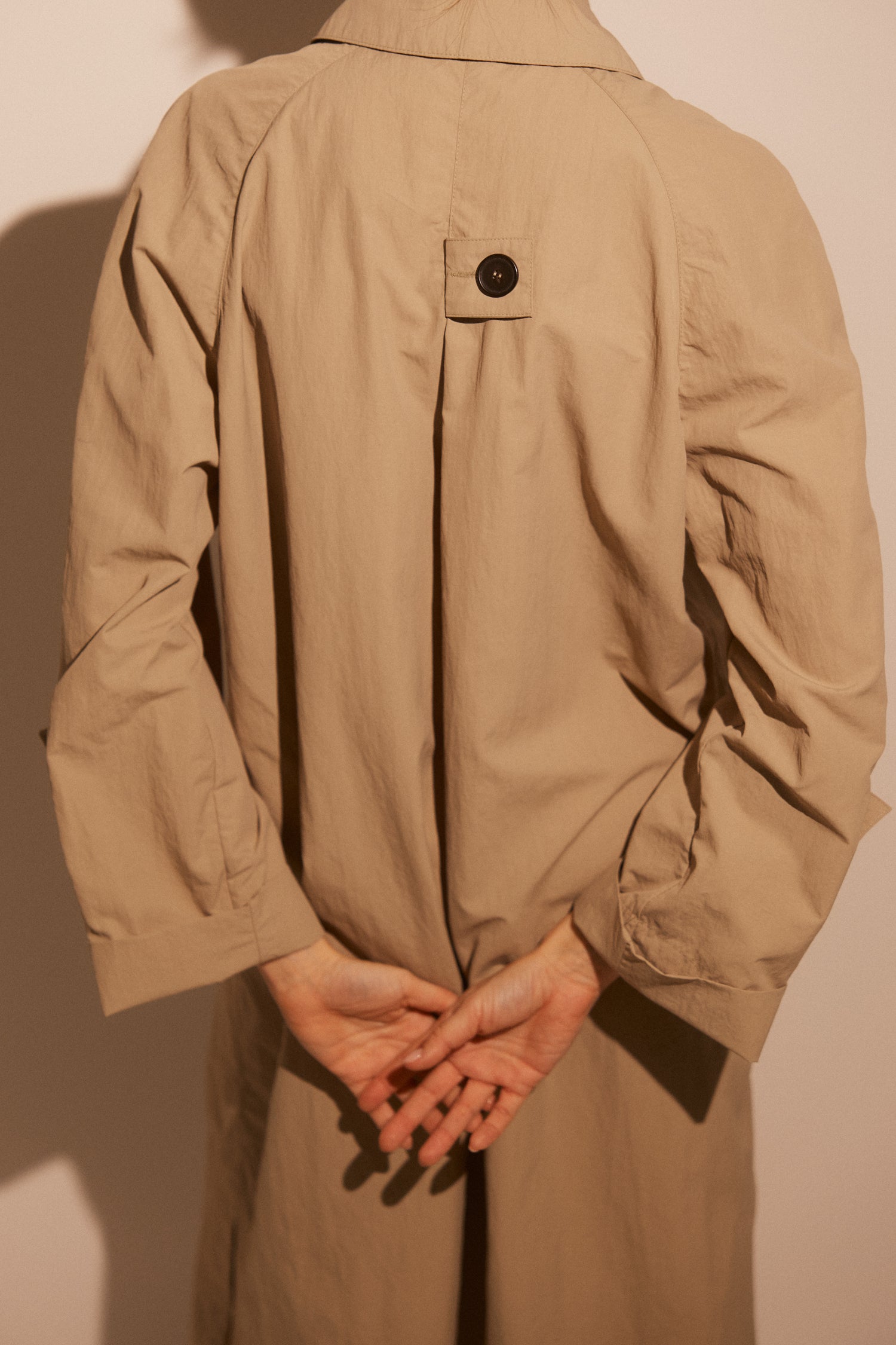 Macintosh raglan ELENA SS26