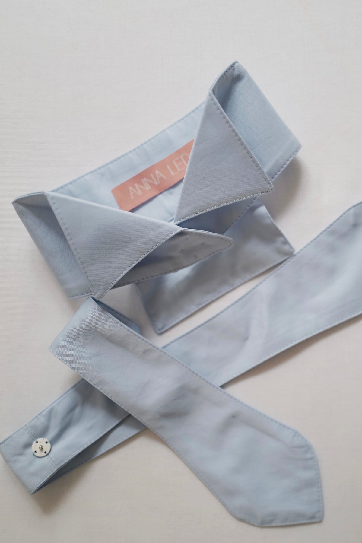 Victorian-Style Collar With a Tie FW26/27