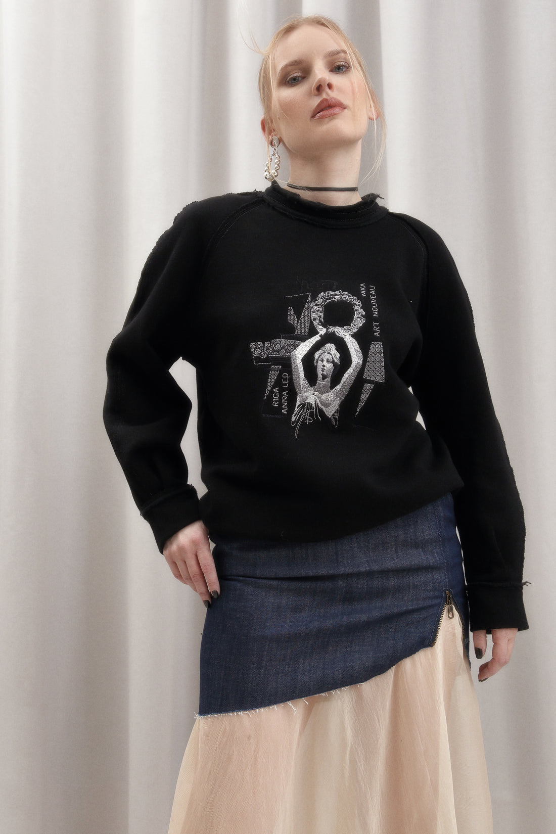 Embroidered Organic Cotton Sweatshirt NIKA