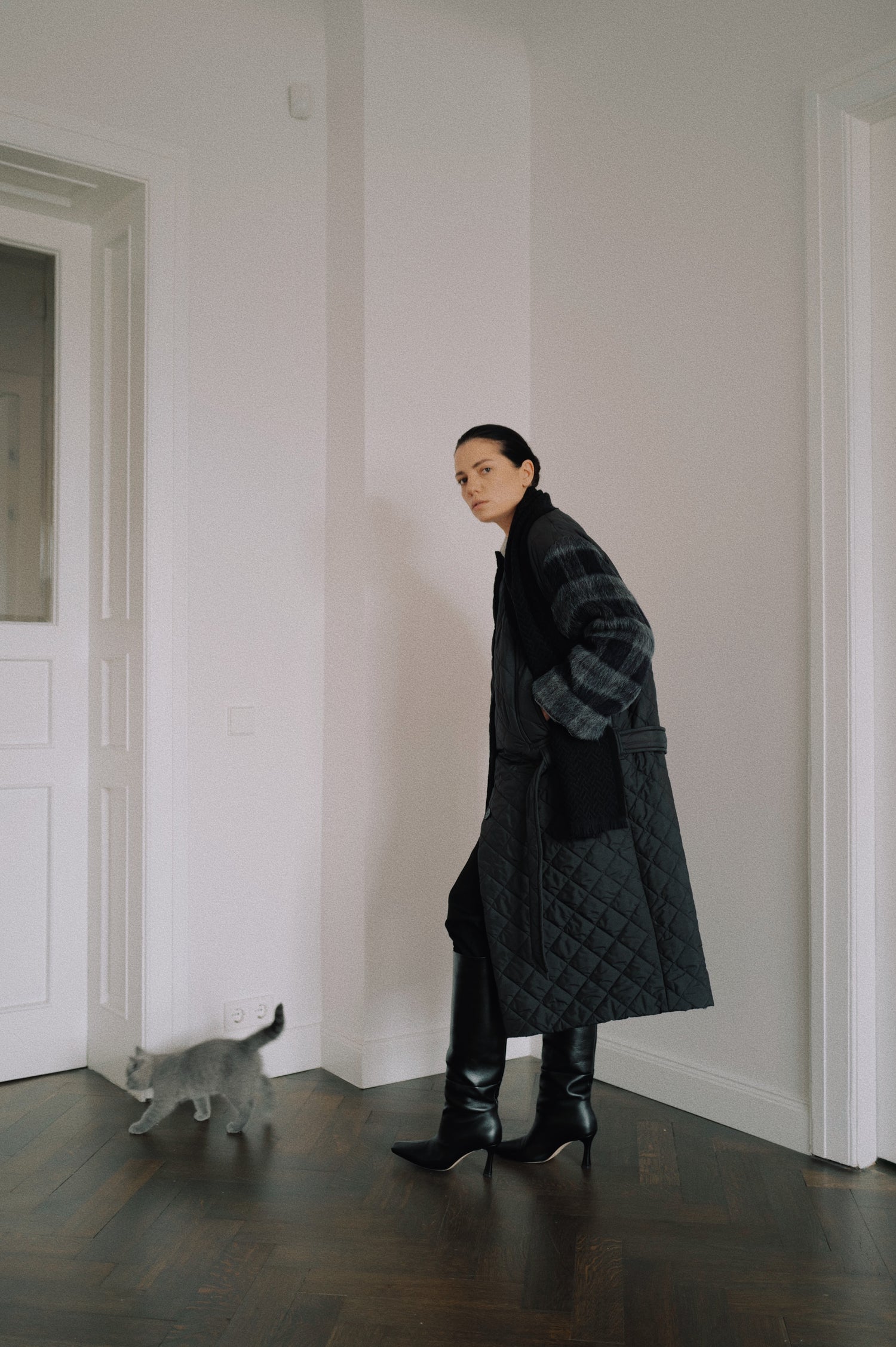 Quilted Coat With a Belt and Lama Wool Sleeves