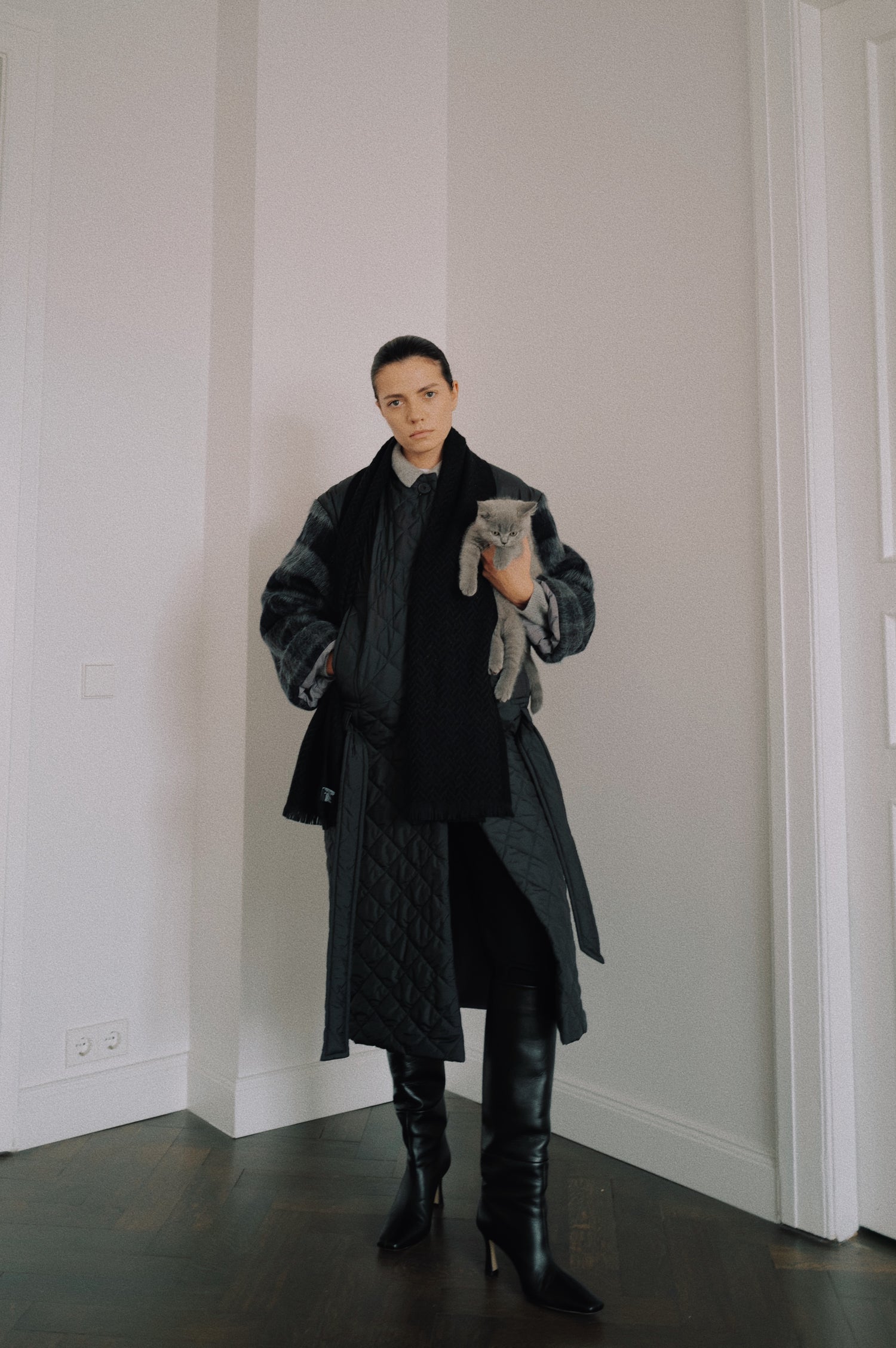 Quilted Coat With a Belt and Lama Wool Sleeves